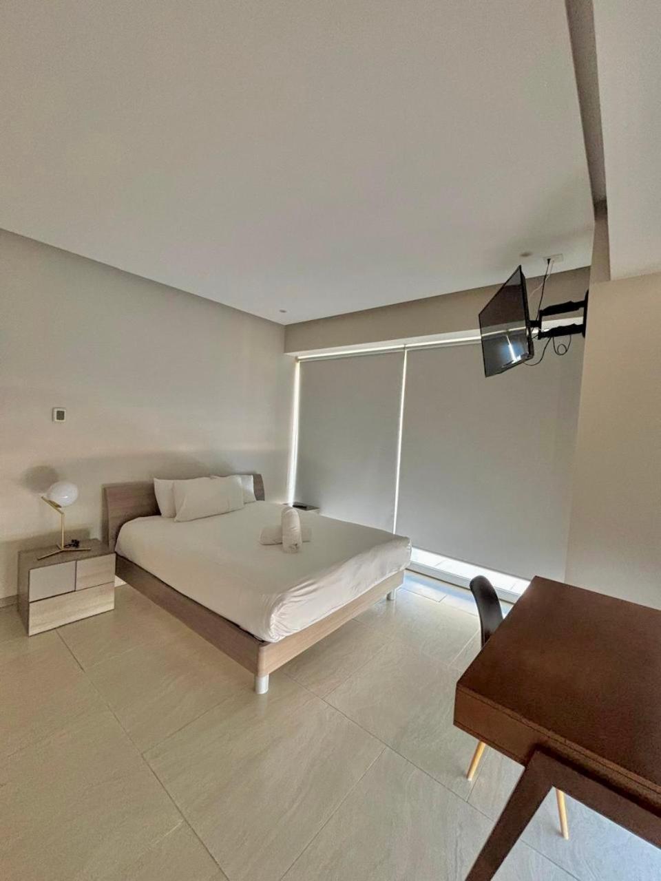 Park Life Guadalajara Aparthotel Exteriör bild