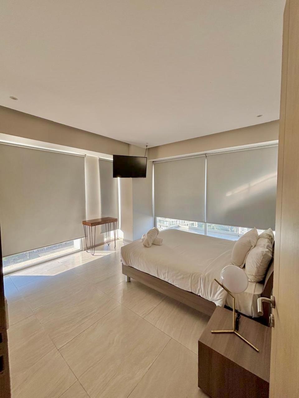 Park Life Guadalajara Aparthotel Exteriör bild