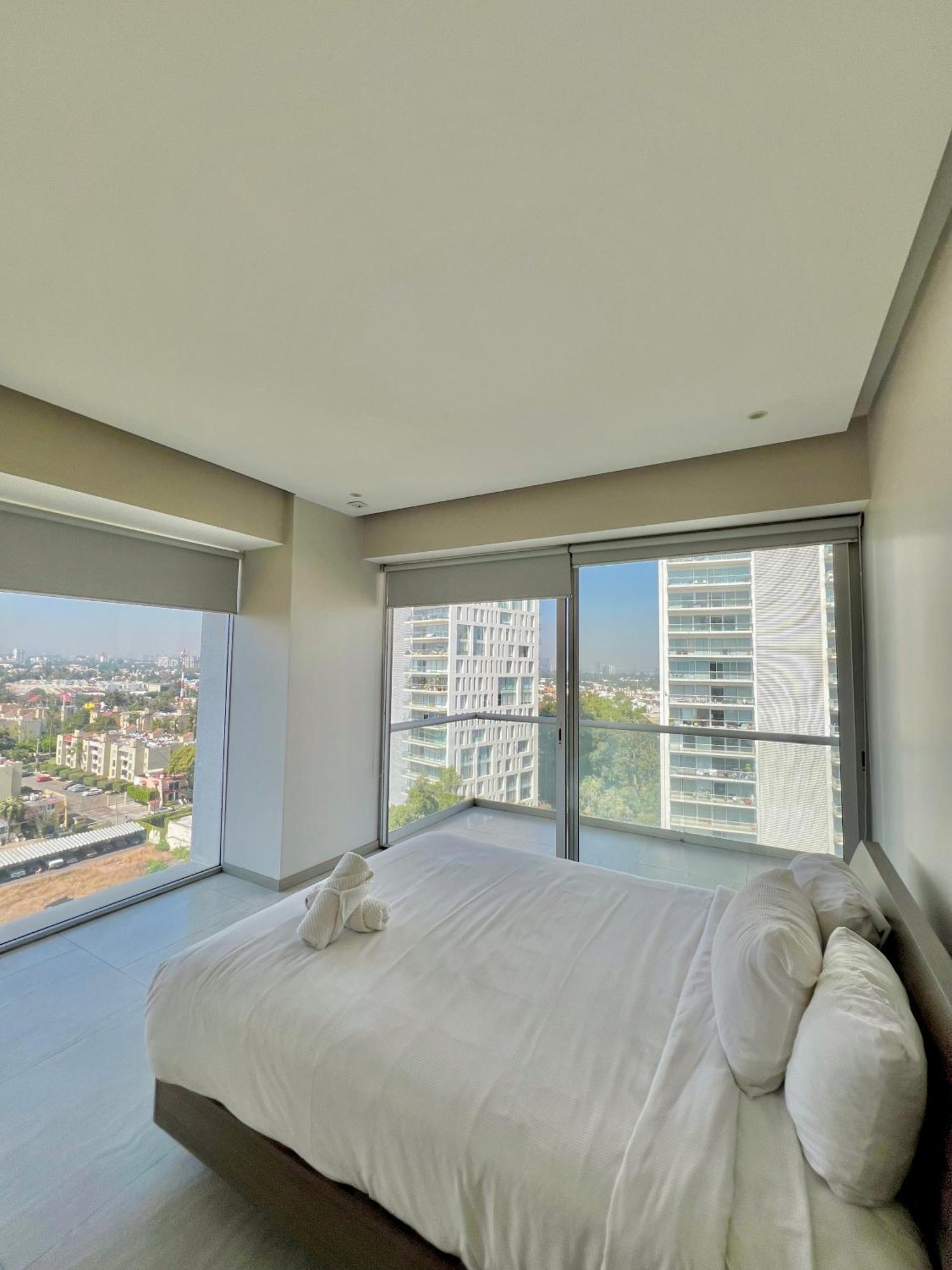 Park Life Guadalajara Aparthotel Exteriör bild